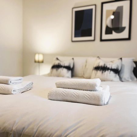 מנצ'סטר Brand New Modern 1 Bed Apartment Near Old Trafford Stadium מראה חיצוני תמונה