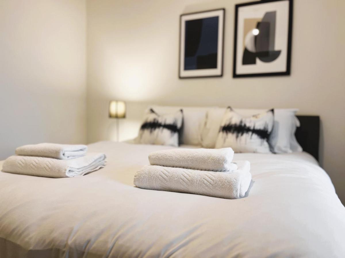 מנצ'סטר Brand New Modern 1 Bed Apartment Near Old Trafford Stadium מראה חיצוני תמונה
