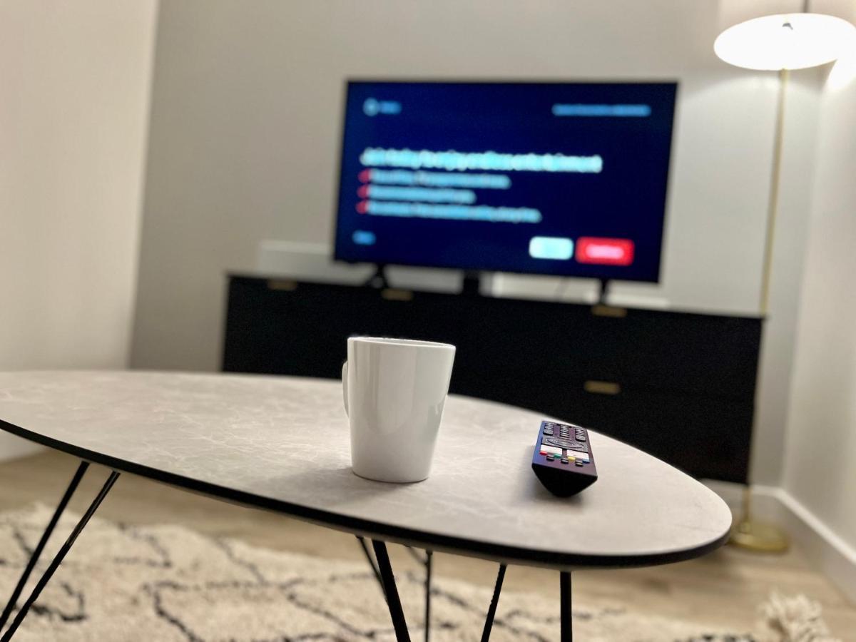 מנצ'סטר Brand New Modern 1 Bed Apartment Near Old Trafford Stadium מראה חיצוני תמונה