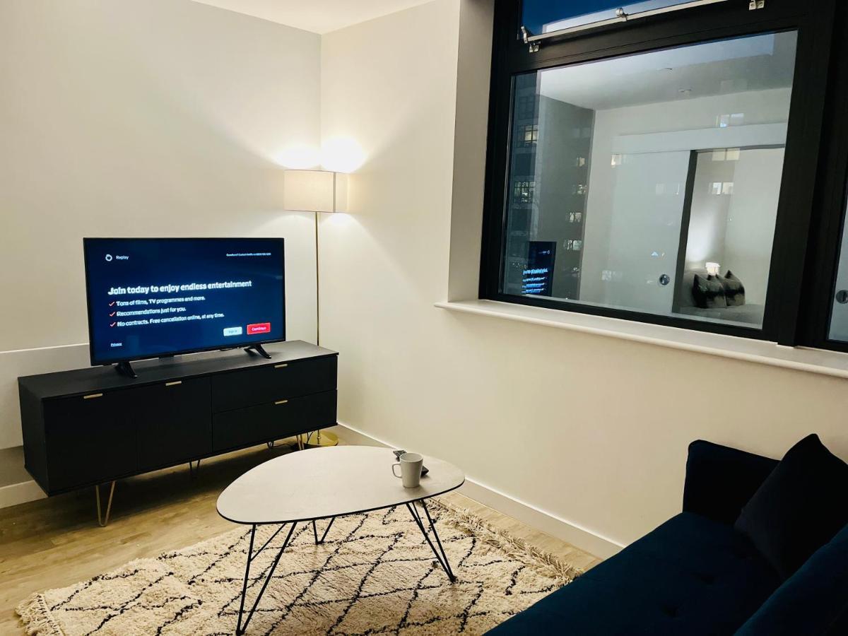 מנצ'סטר Brand New Modern 1 Bed Apartment Near Old Trafford Stadium מראה חיצוני תמונה