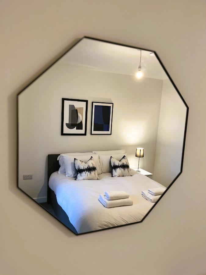 מנצ'סטר Brand New Modern 1 Bed Apartment Near Old Trafford Stadium מראה חיצוני תמונה