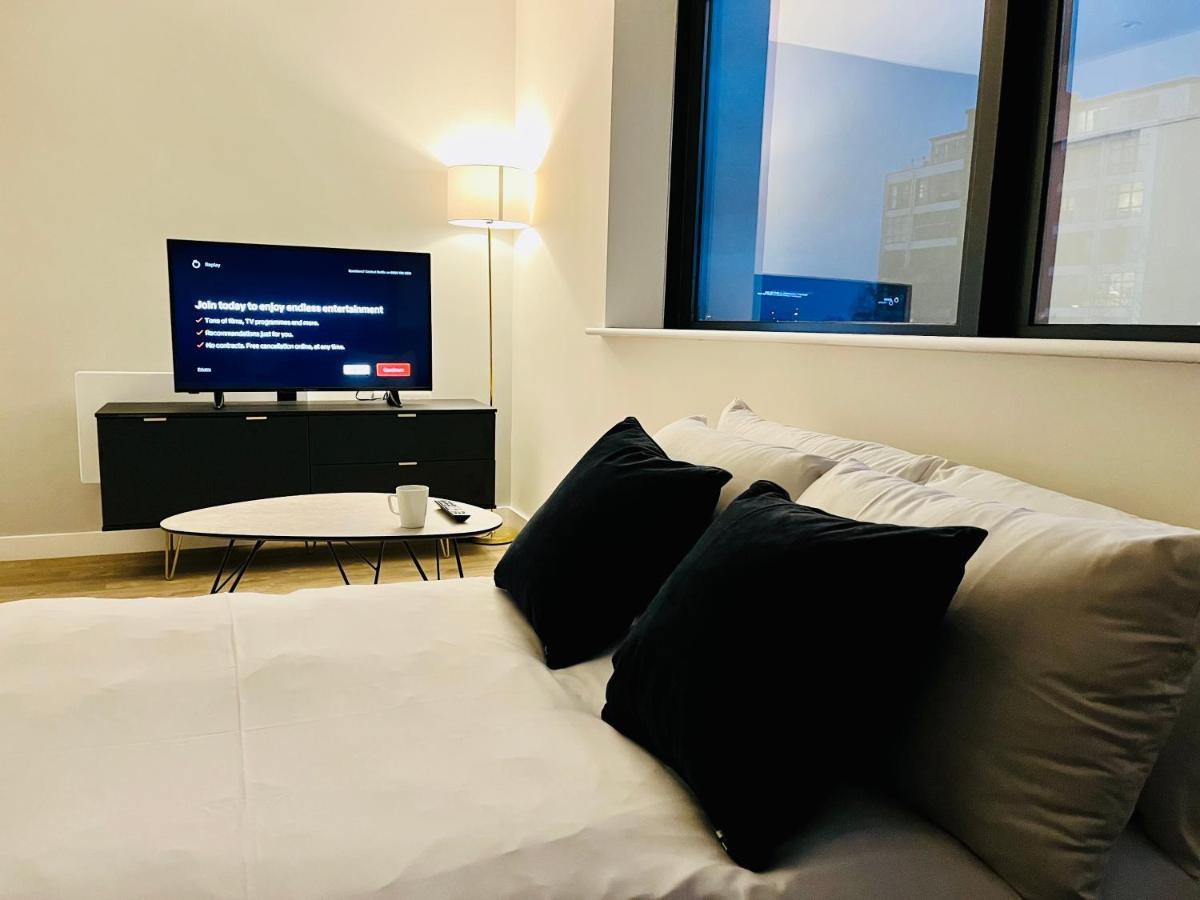 מנצ'סטר Brand New Modern 1 Bed Apartment Near Old Trafford Stadium מראה חיצוני תמונה